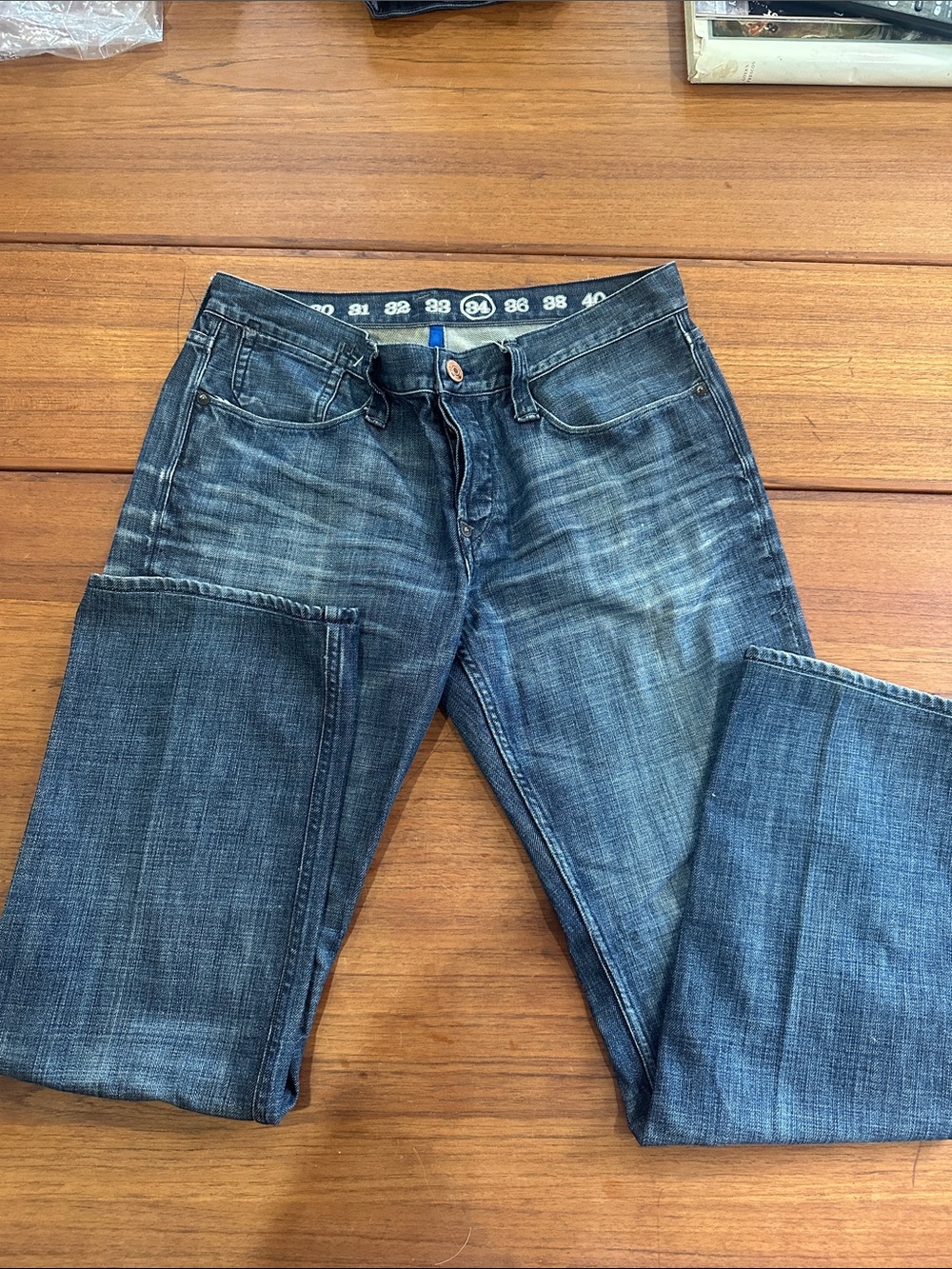 Men's Earnest Sewn Classic Straight Fit Blue Jeans